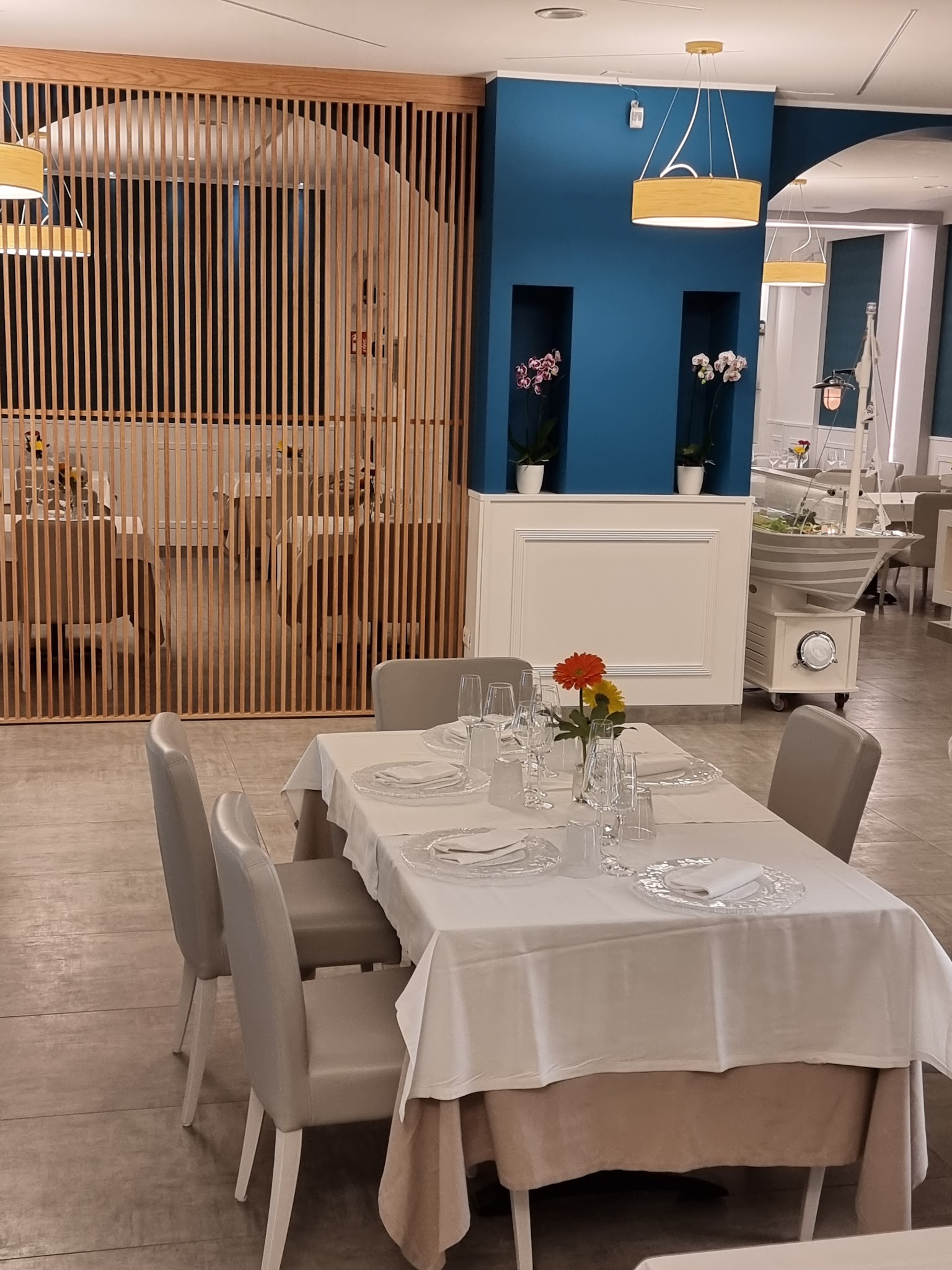 A dining table set in the contemporary restaurant interior
